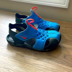 Nike Sunray kids sz11c